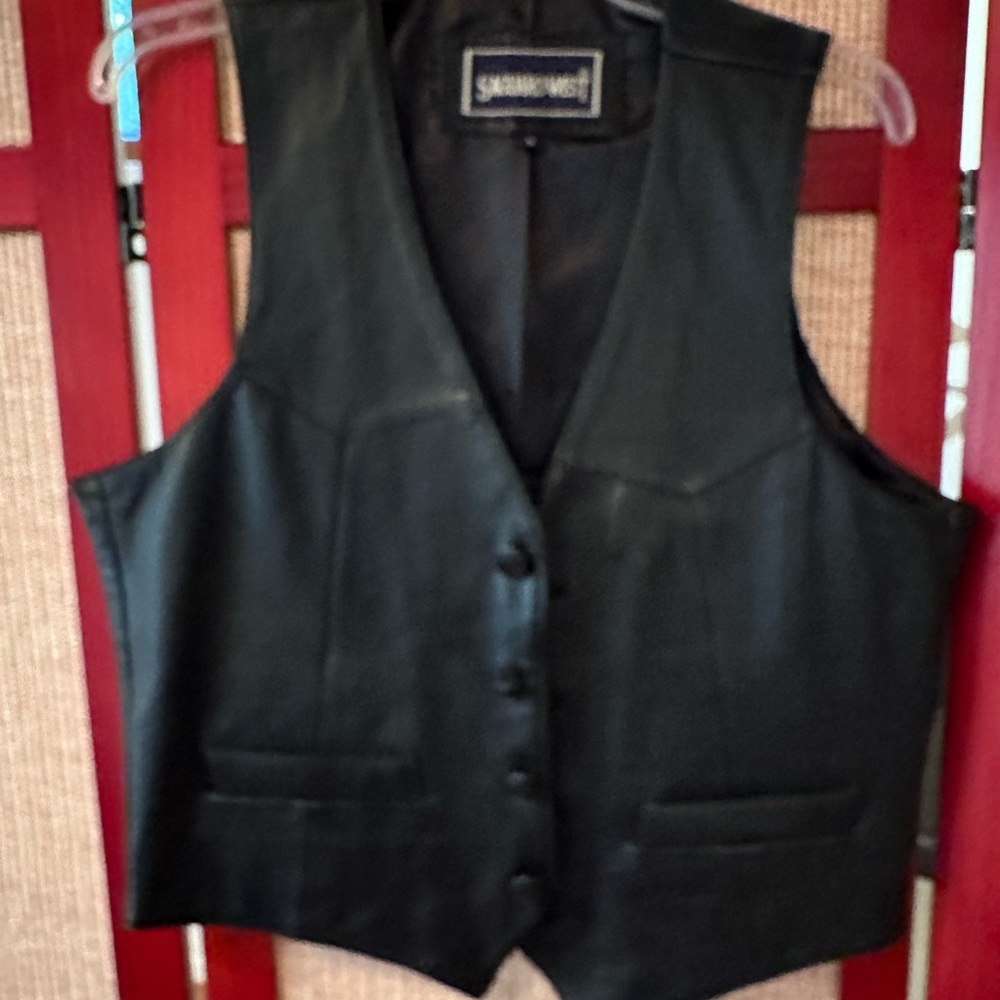 Saguaro West black vest size Small runs big - more like a medium